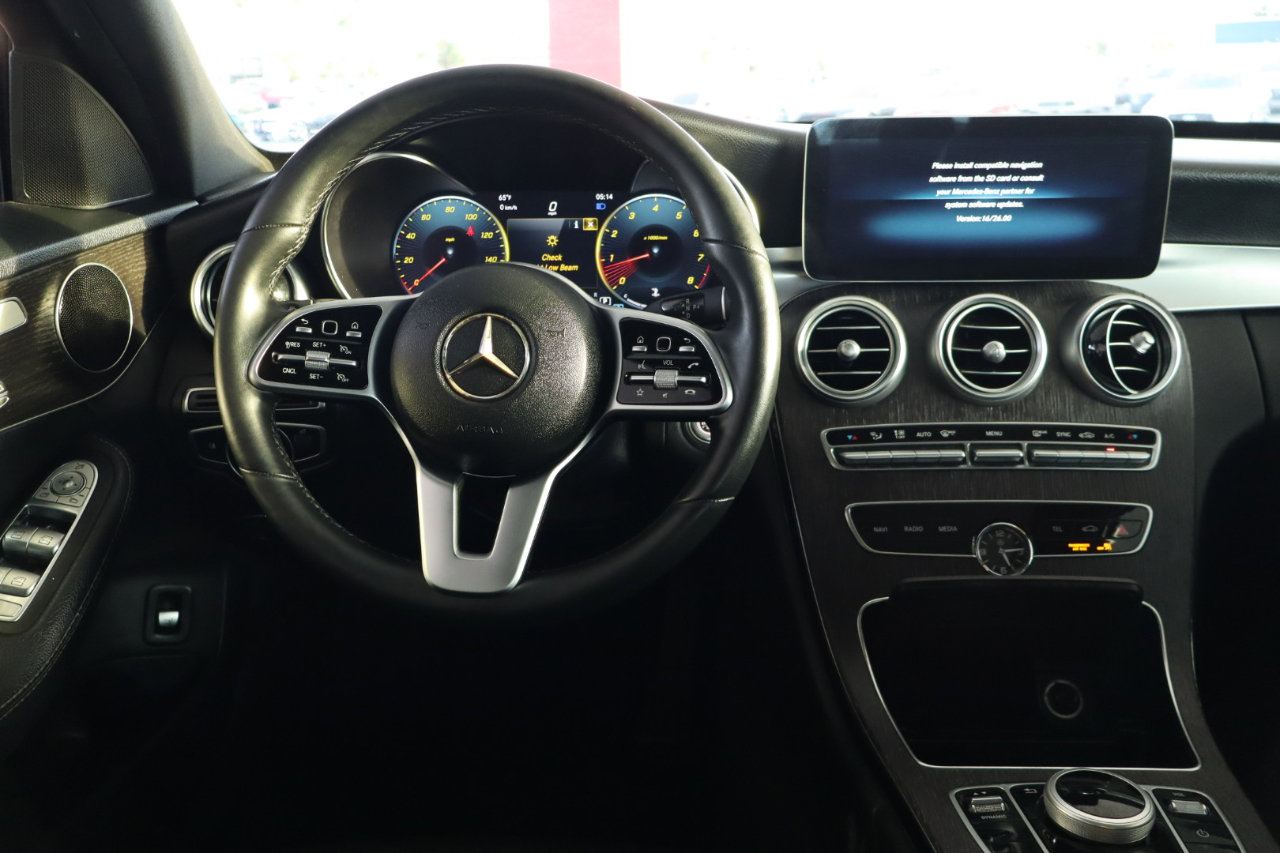 Used 2019 Mercedes-Benz C 300 4MATIC Sedan image 17