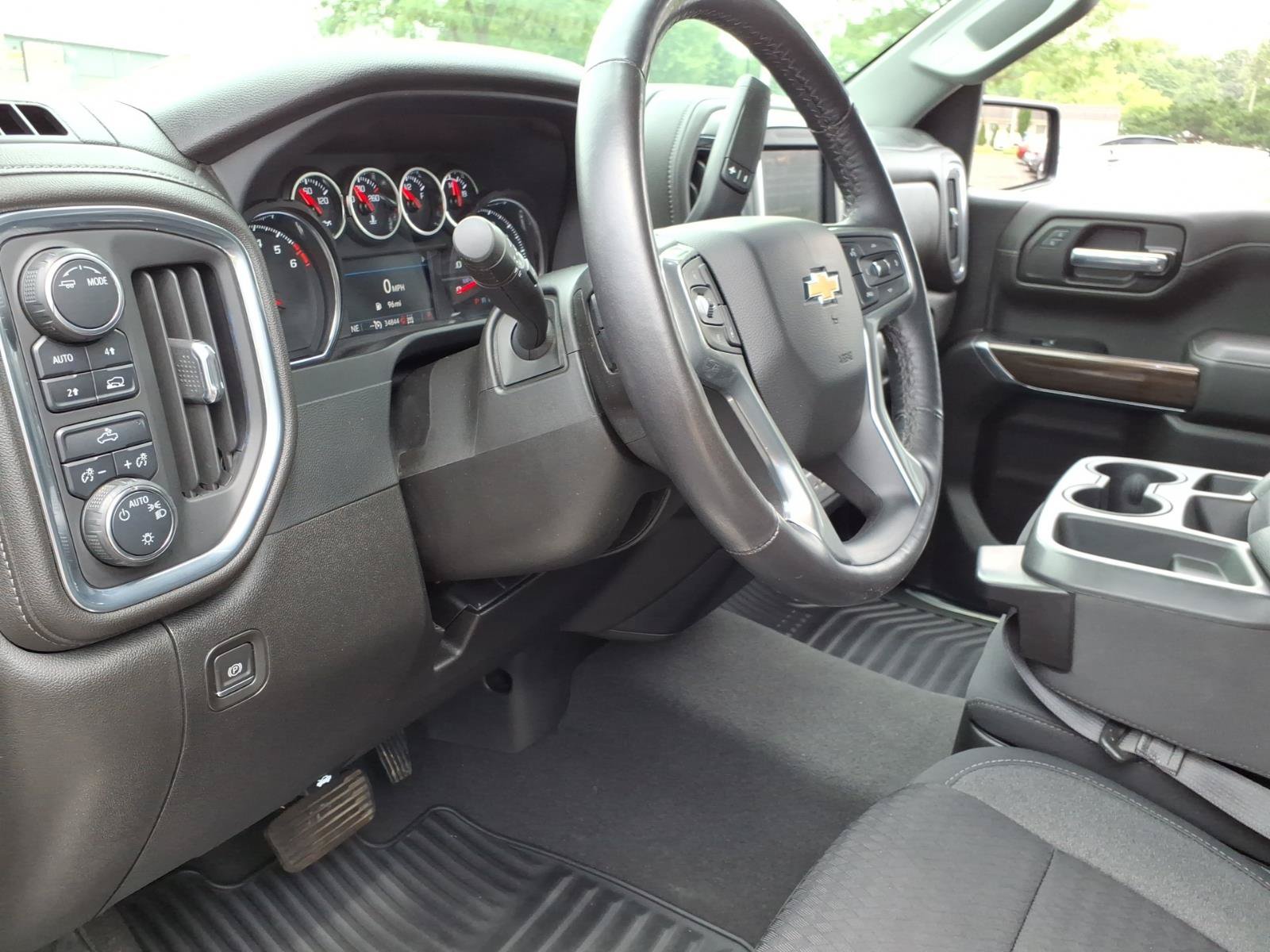 Used 2022 Chevrolet Silverado 1500 LT AWD/4WD image 14