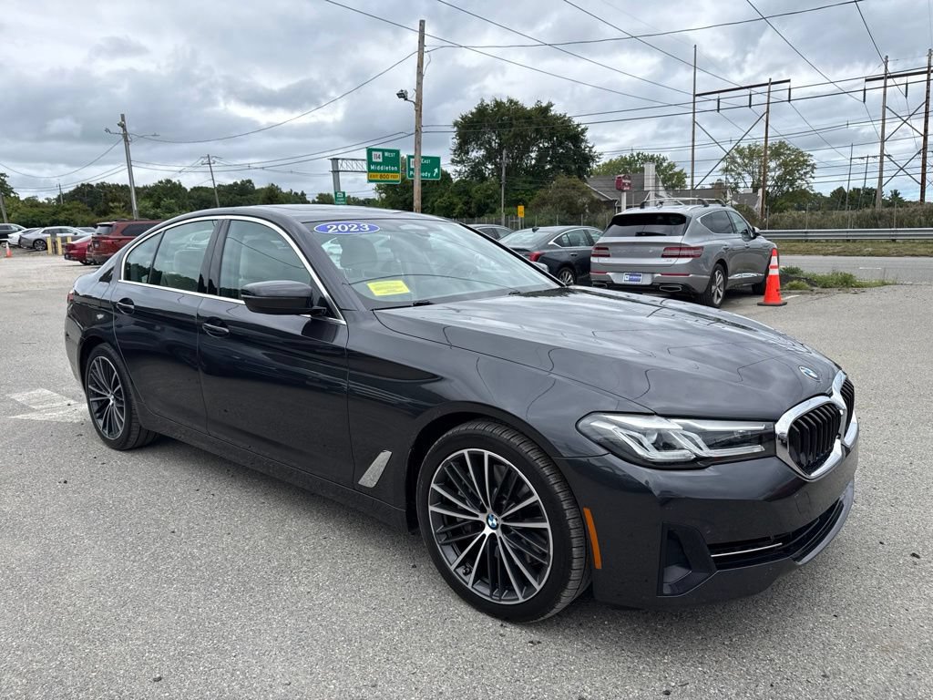 Used 2023 BMW 540i xDrive w/ Premium Package AWD/4WD image 4