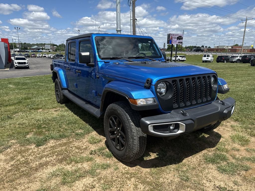 Used 2022 Jeep Gladiator Sport AWD/4WD image 15