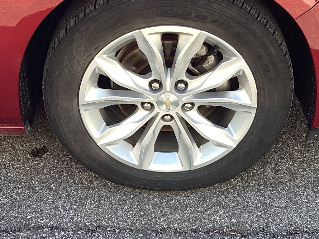 Used 2020 Chevrolet Malibu LT image 24