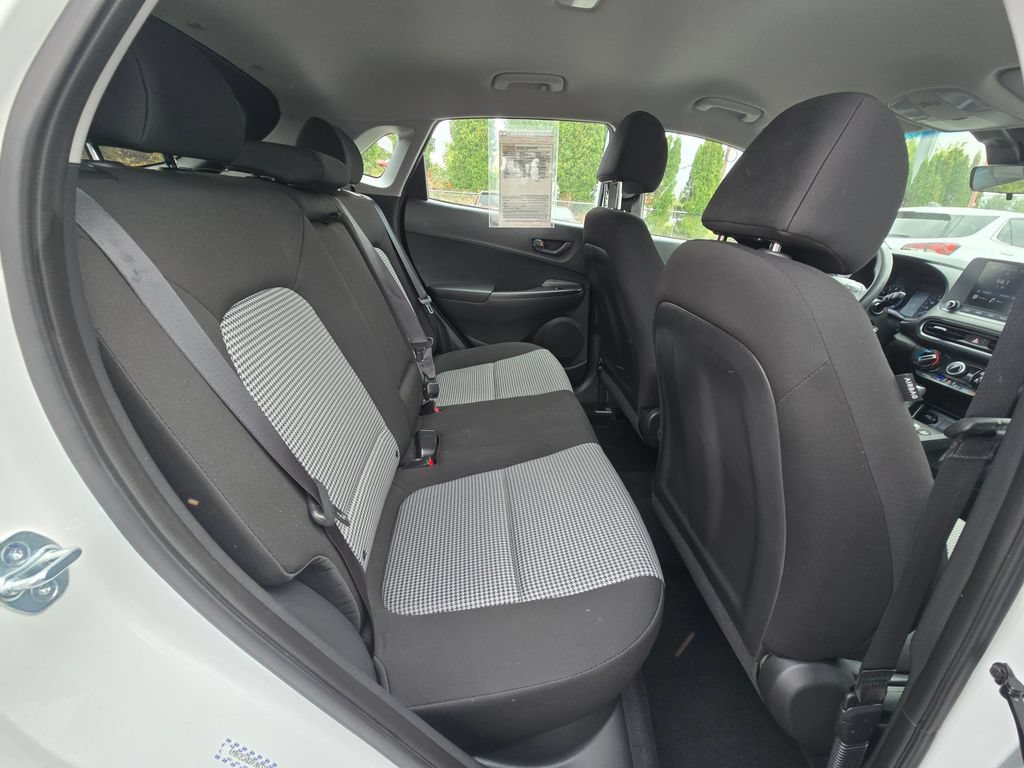 Used 2023 Hyundai Kona SE AWD/4WD image 12