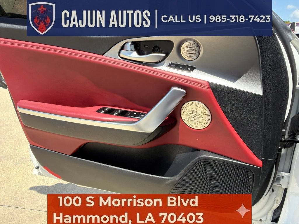 Used 2020 Kia Stinger GT1 RWD image 12