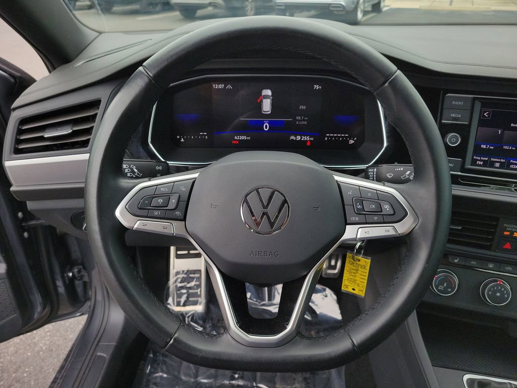 Used 2024 Volkswagen Jetta Sport image 24