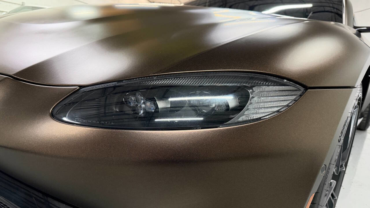 Used 2021 Aston Martin V8 Vantage Base 2dr Coupe image 25