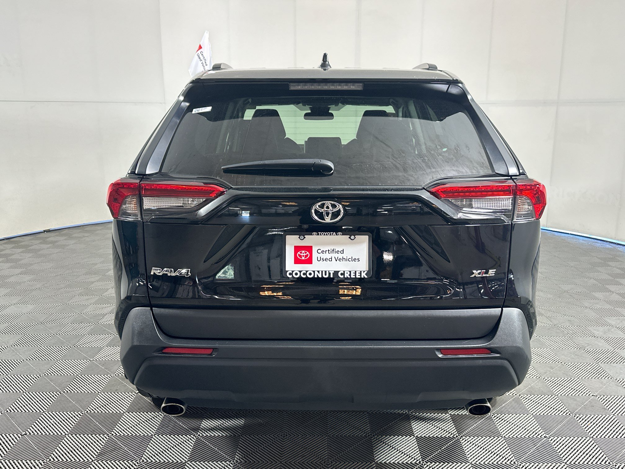 Certified 2025 Toyota RAV4 XLE Premium FWD image 4