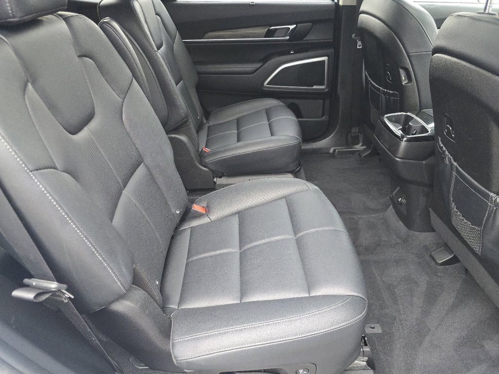 Used 2022 Kia Telluride EX w/ EX Premium Package image 21