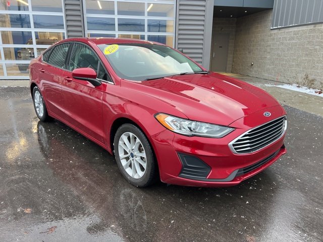 Used 2020 Ford Fusion SE image 3
