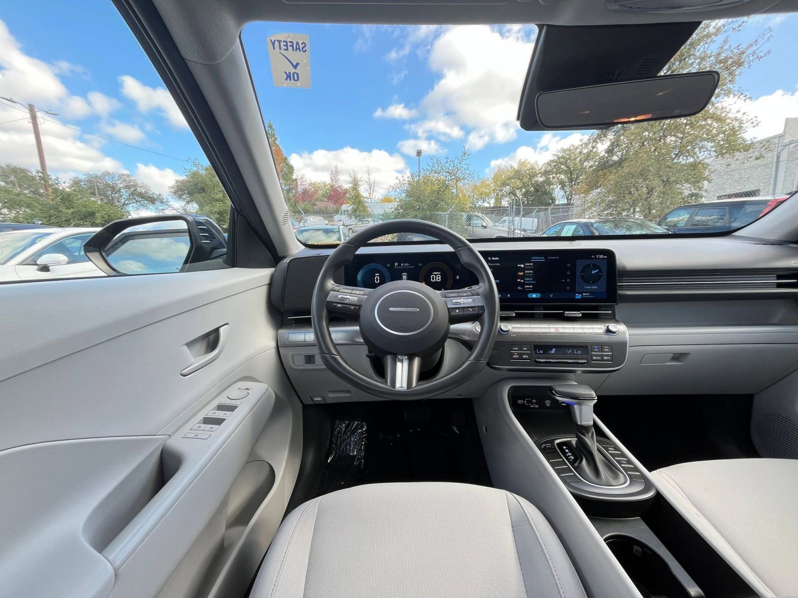Used 2025 Hyundai Kona SEL image 34