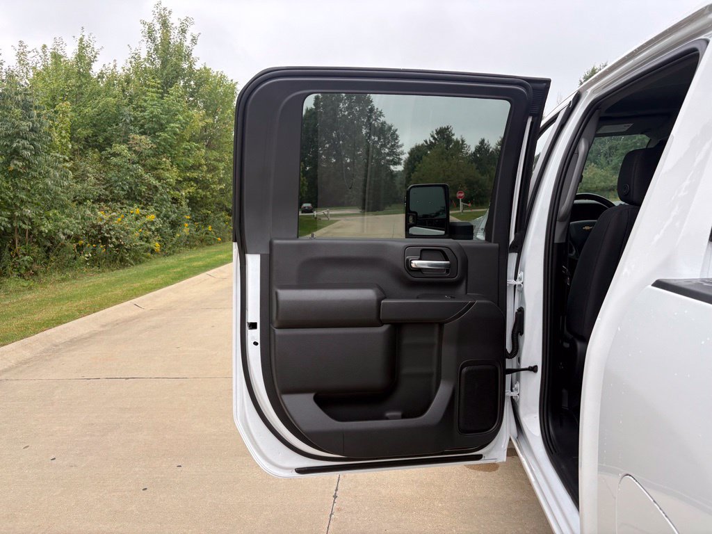 New 2026 Chevrolet Silverado 2500 Custom w/ Custom Value Package AWD/4WD image 34