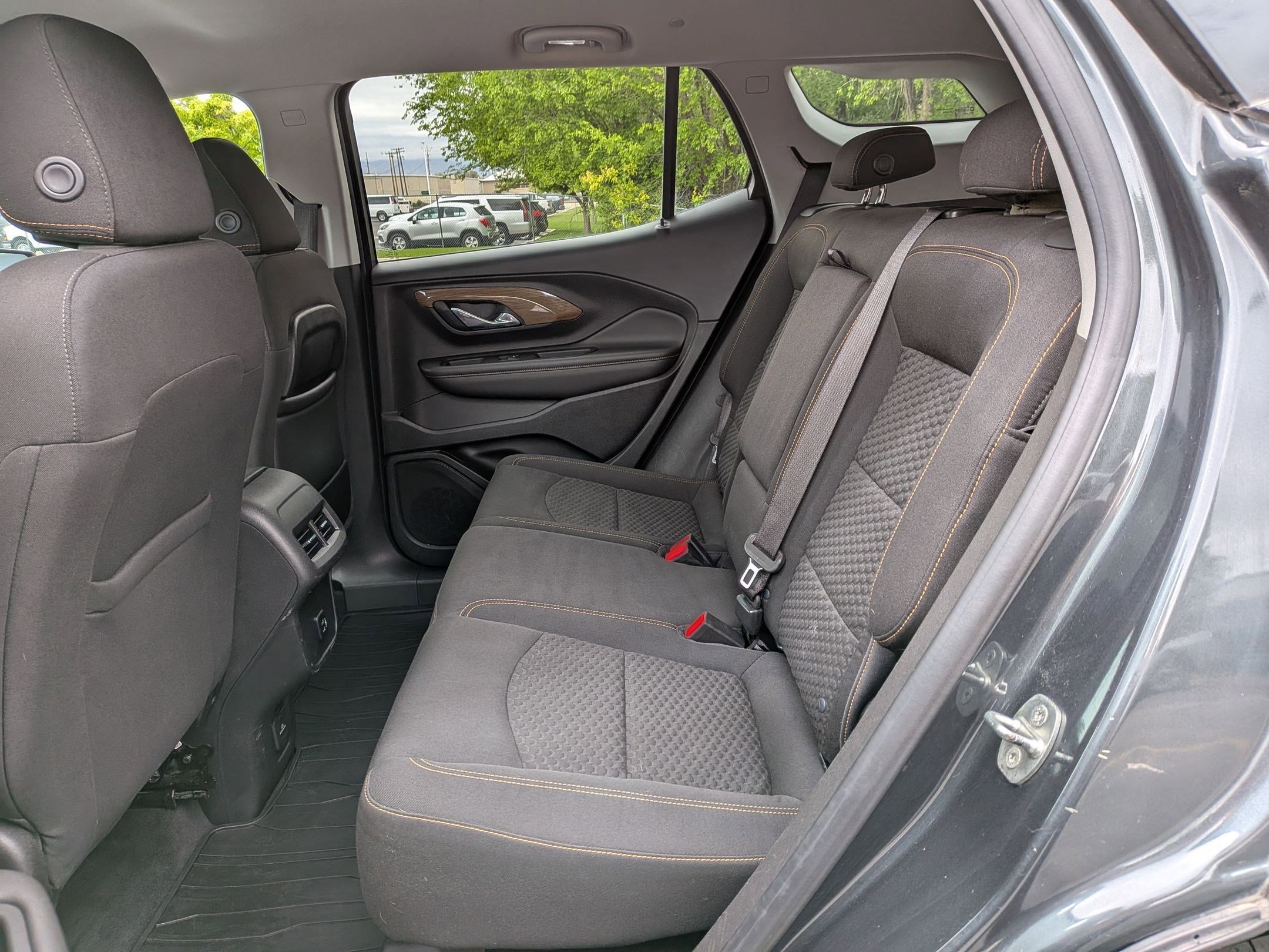 Used 2018 GMC Terrain SLE w/ Driver Convenience Package AWD/4WD image 25