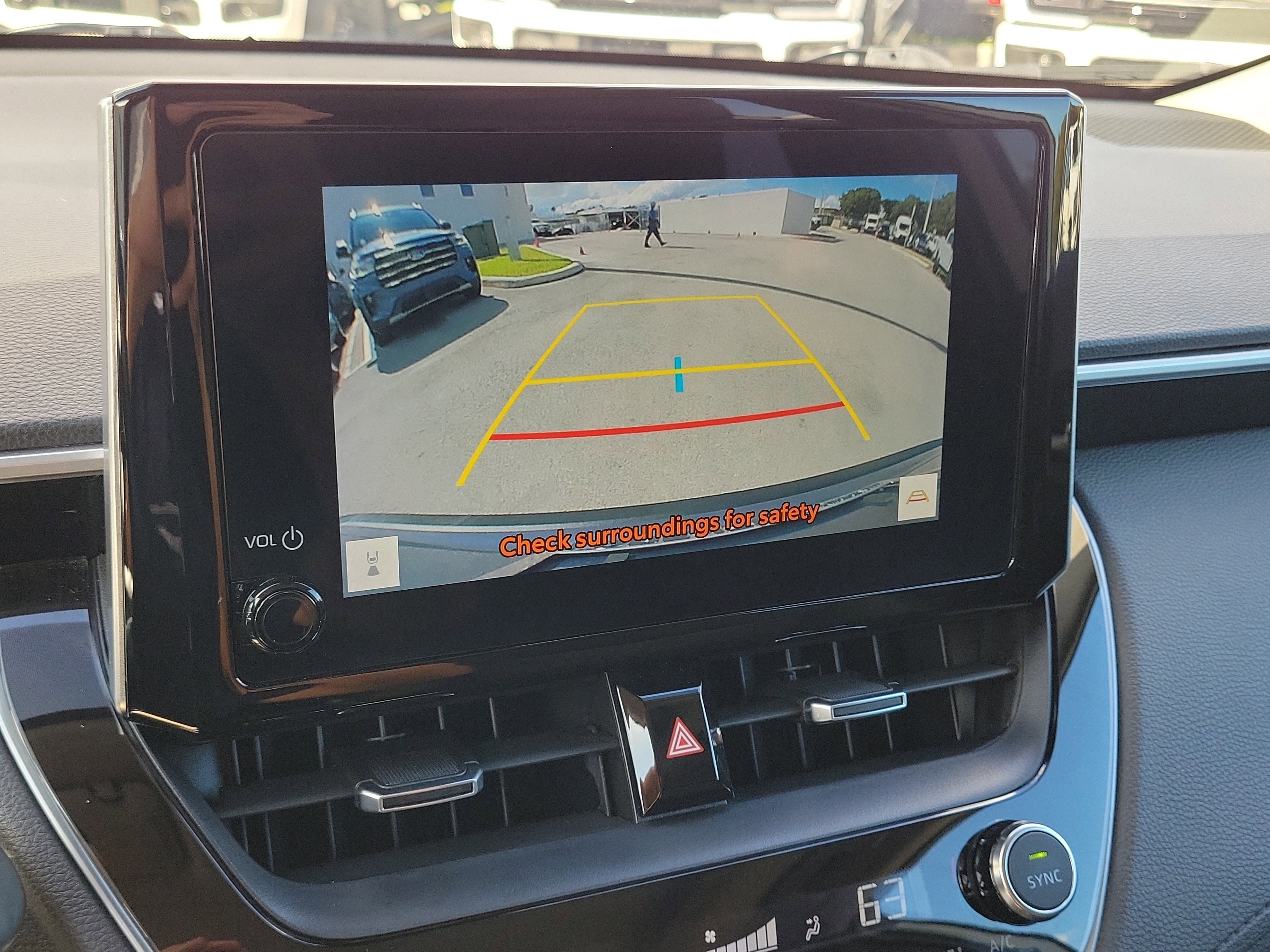 Used 2023 Toyota Corolla Cross XLE image 8