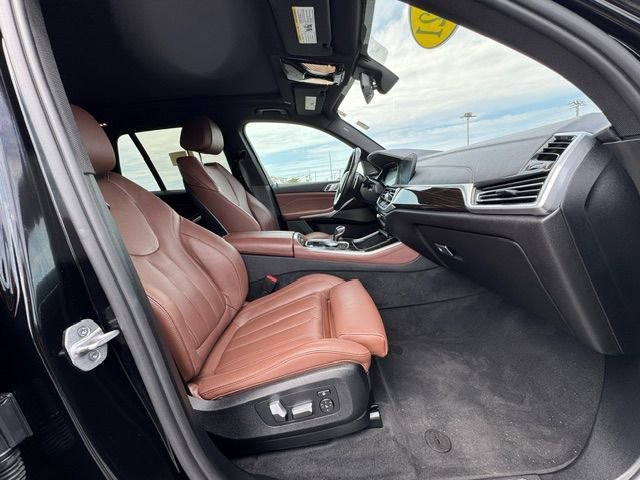 Used 2021 BMW X5 xDrive40i w/ Premium Package AWD/4WD image 14