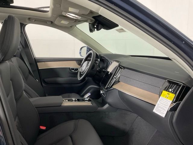 New 2026 Volvo XC90 B5 Plus image 31