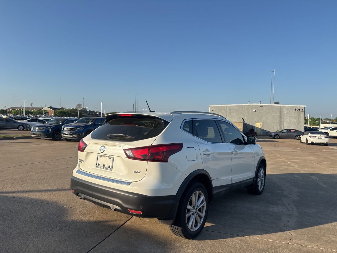 Used 2019 Nissan Rogue Sport SV w/ Technology Package image 18