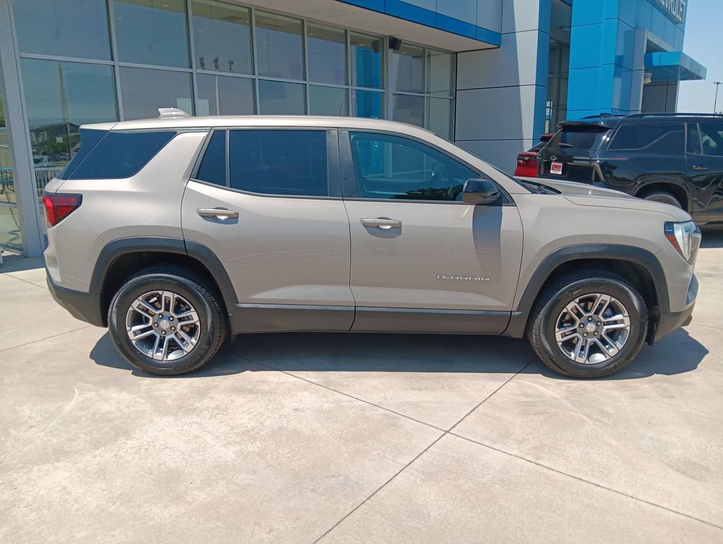 Used 2025 GMC Terrain Elevation AWD/4WD image 6