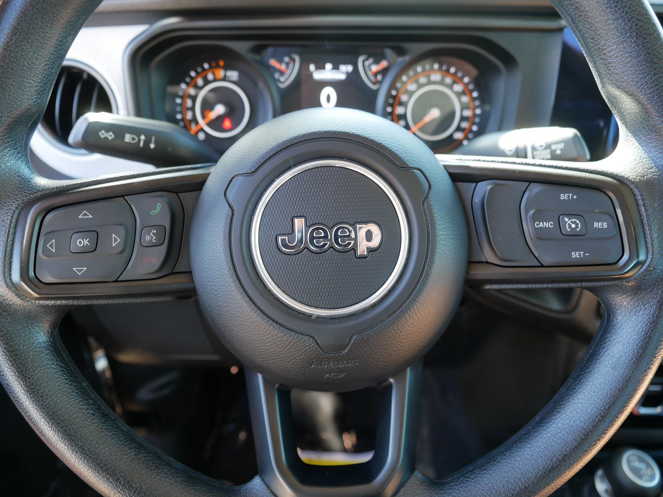 Used 2025 Jeep Gladiator Sport AWD/4WD image 25
