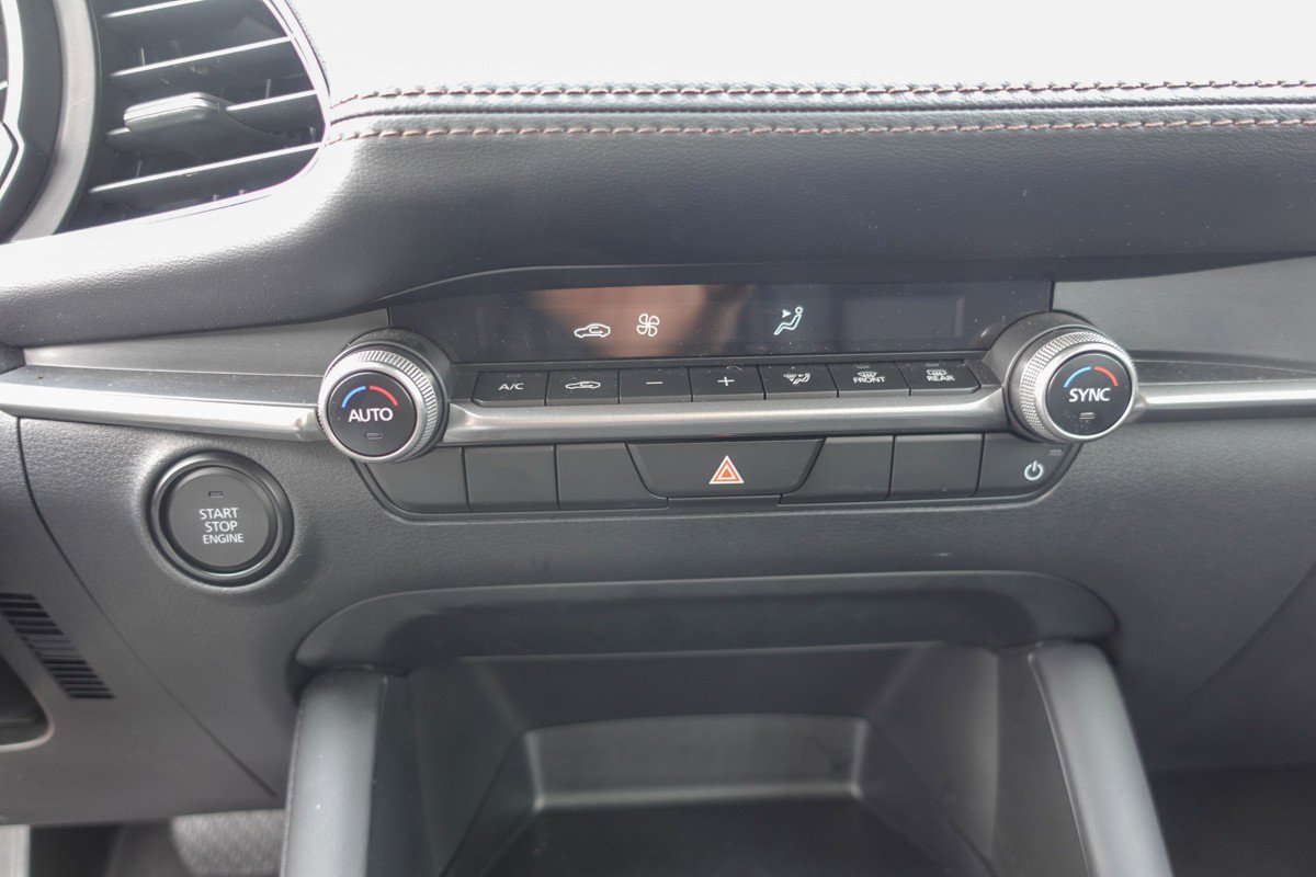 Certified 2025 MAZDA MAZDA3 s image 18