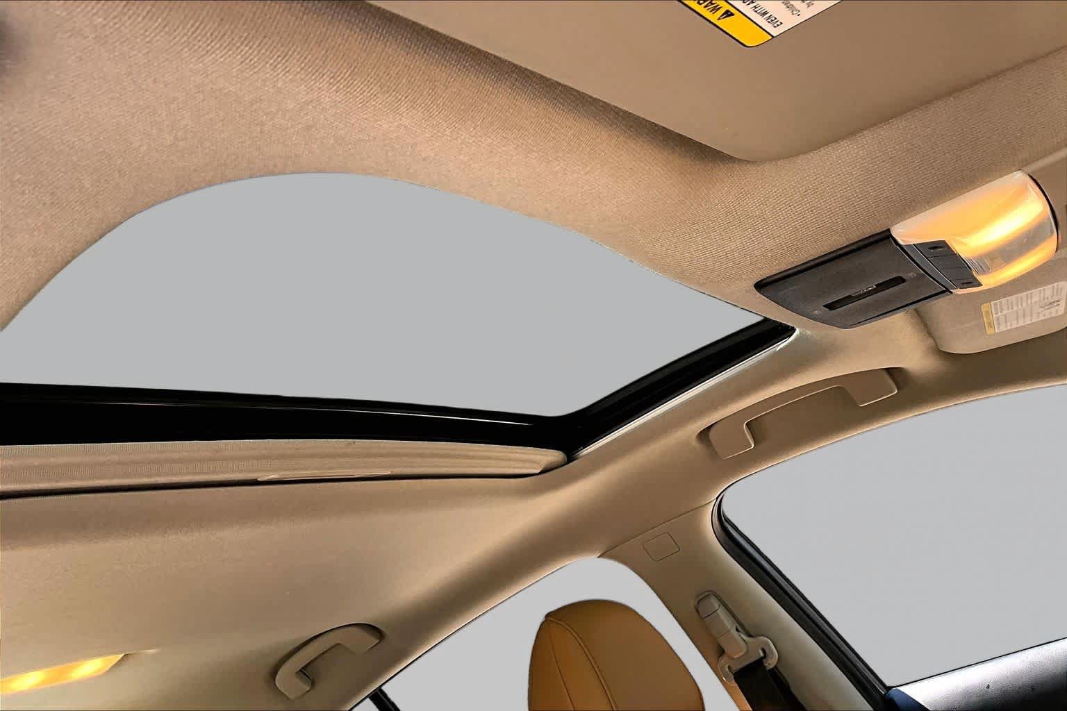 Certified 2024 Nissan Sentra SV w/ SV Premium Package FWD image 14