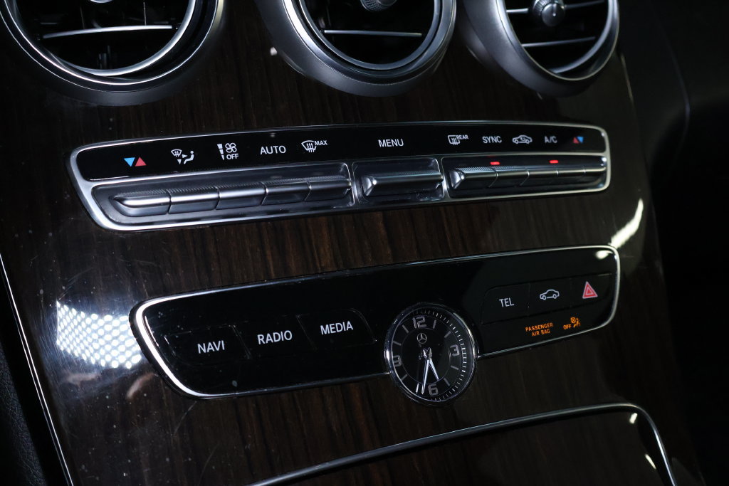 Used 2020 Mercedes-Benz C 300 4MATIC Coupe w/ AMG Line image 33