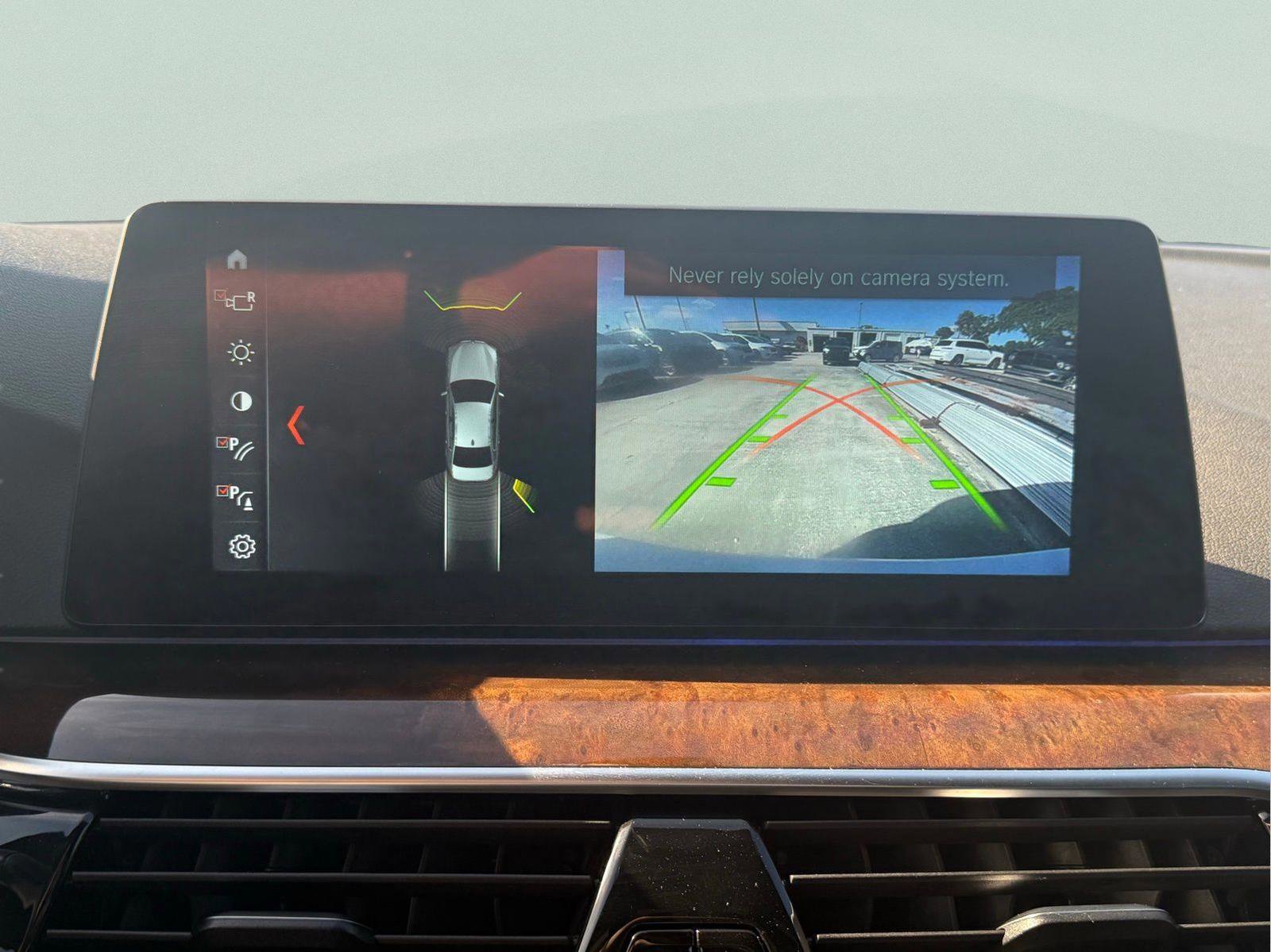 Used 2018 BMW 530i xDrive image 18