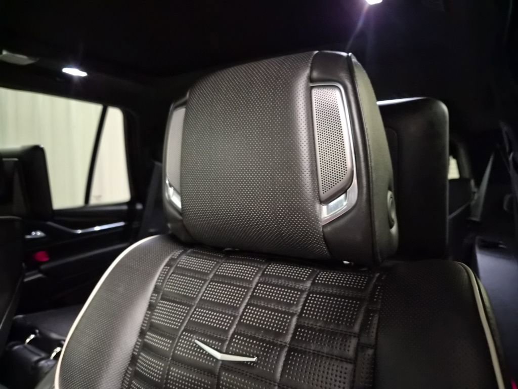 Used 2021 Cadillac Escalade Sport Platinum w/ Heavy-Duty Trailer Package image 14