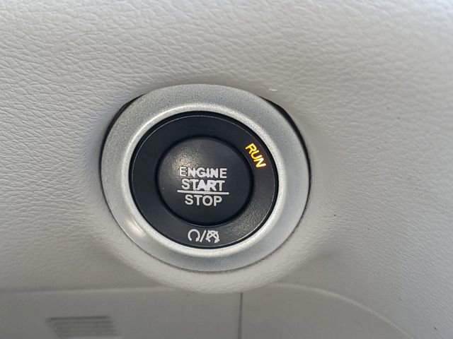 Used 2018 Chrysler Pacifica LX w/ Tire & Wheel Group image 23