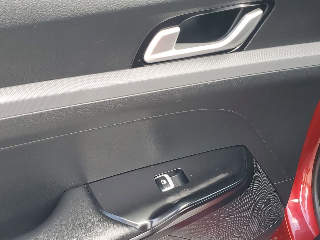 Used 2023 Kia K5 LXS image 44