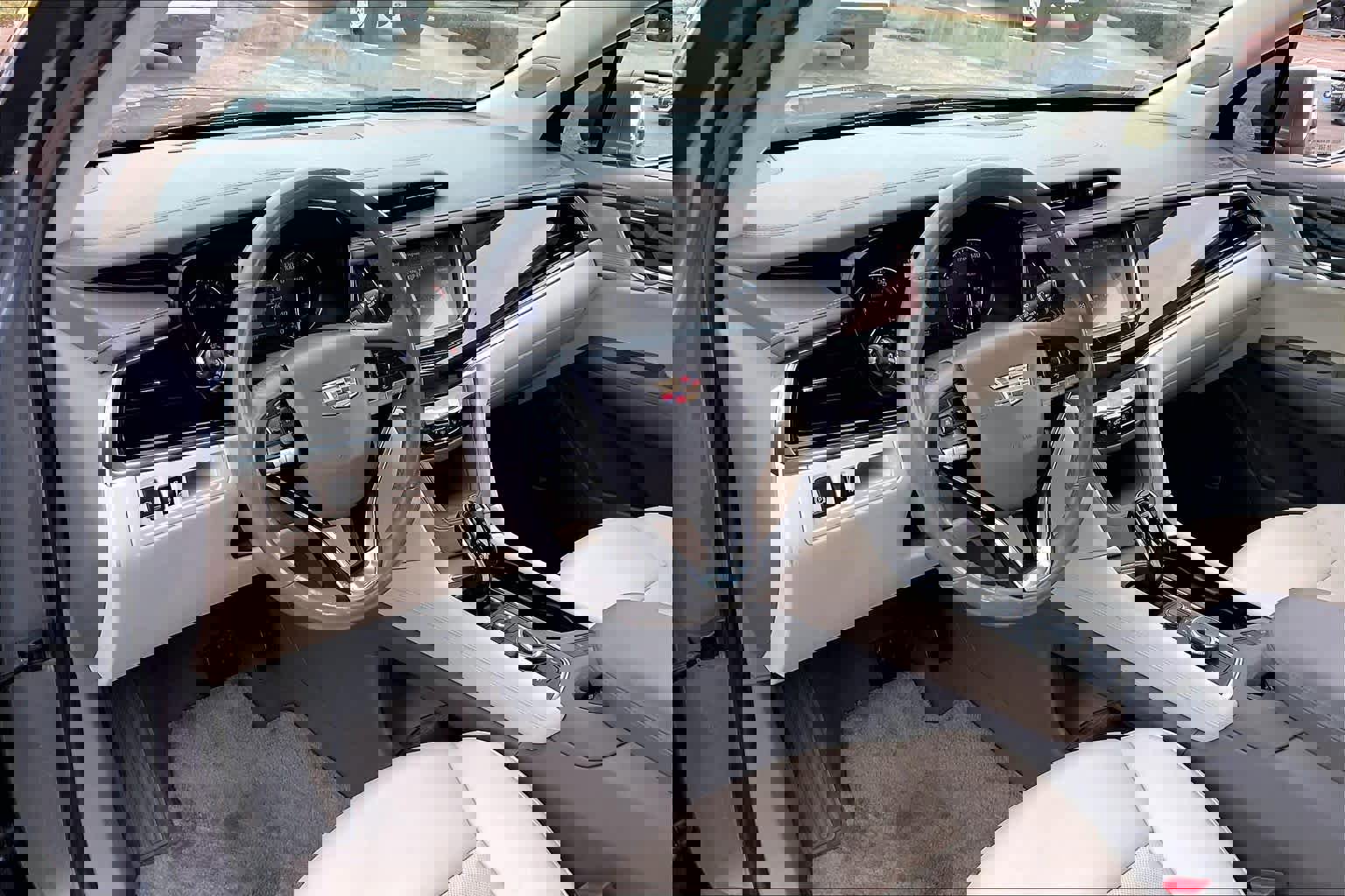 Used 2020 Cadillac XT6 Premium Luxury image 17