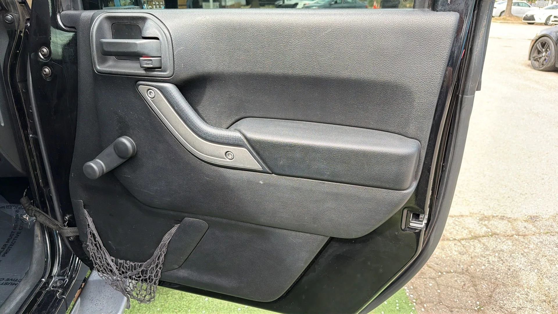 Used 2015 Jeep Wrangler Sport image 16