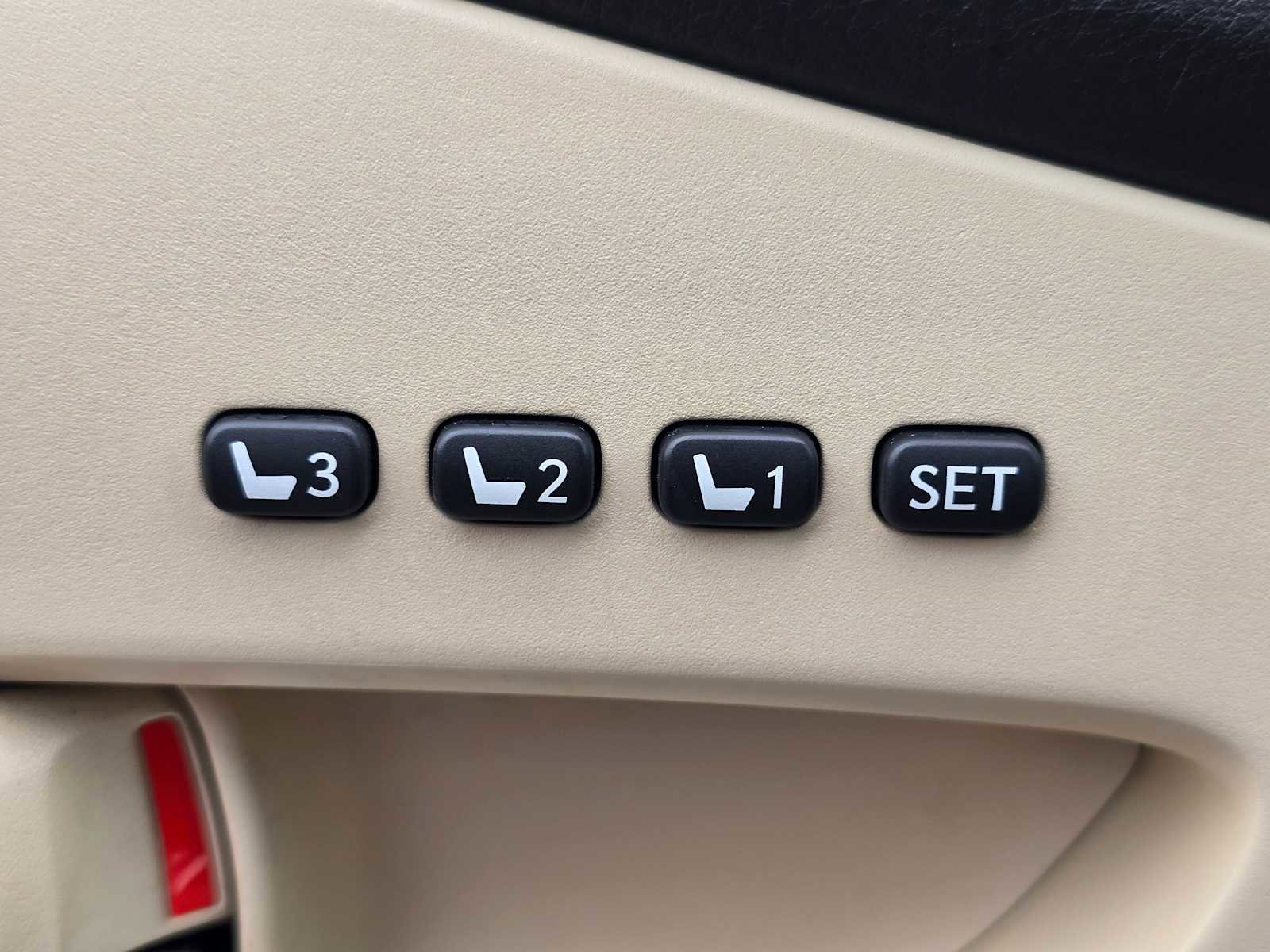 Used 2010 Lexus RX 450h AWD image 25