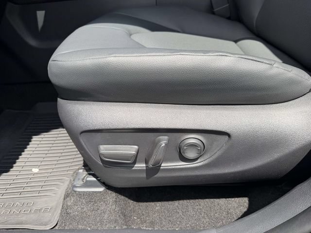 Used 2026 Toyota Grand Highlander AWD image 16
