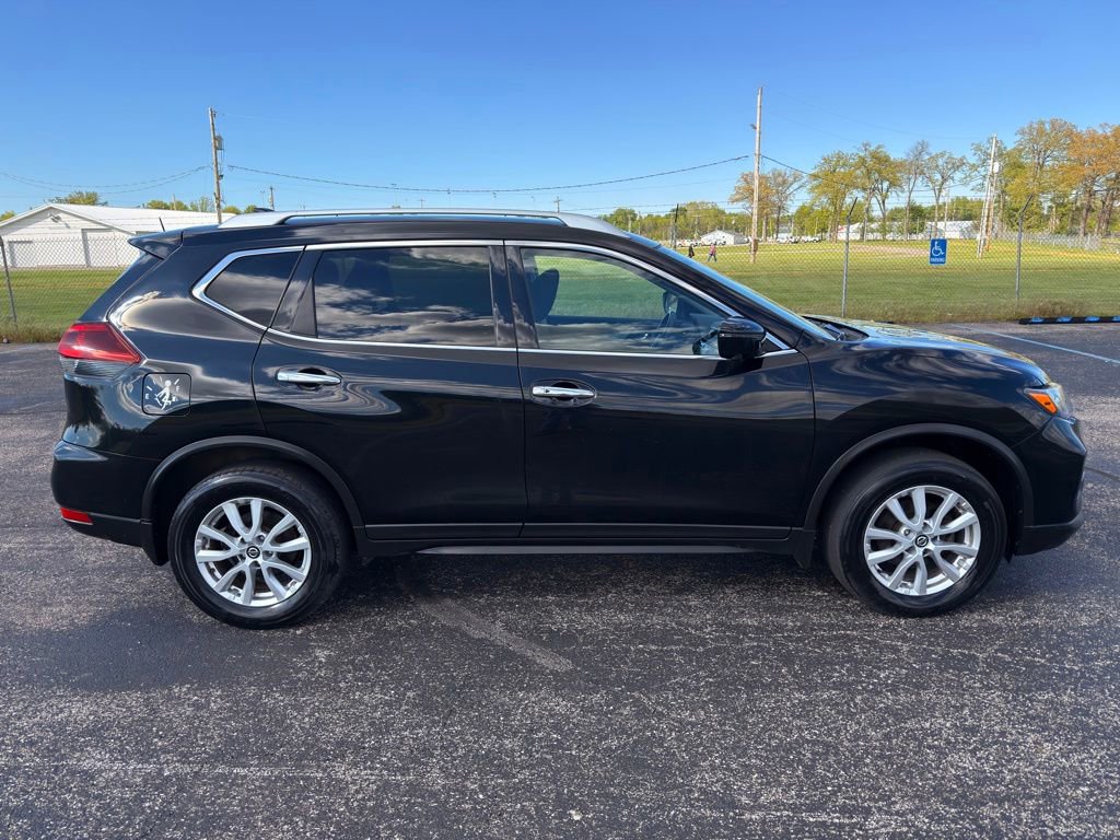 Used 2018 Nissan Rogue SV w/ Premium Package AWD/4WD image 10