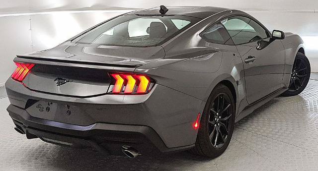 Certified 2025 Ford Mustang Coupe RWD image 3