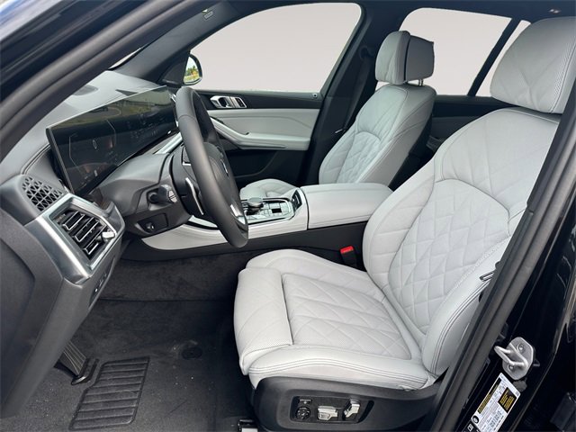 New 2026 BMW X5 xDrive40i w/ Climate Comfort Package image 9