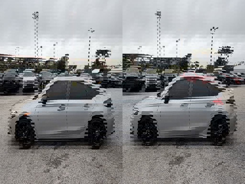 Used 2022 Honda Civic Sport image 9