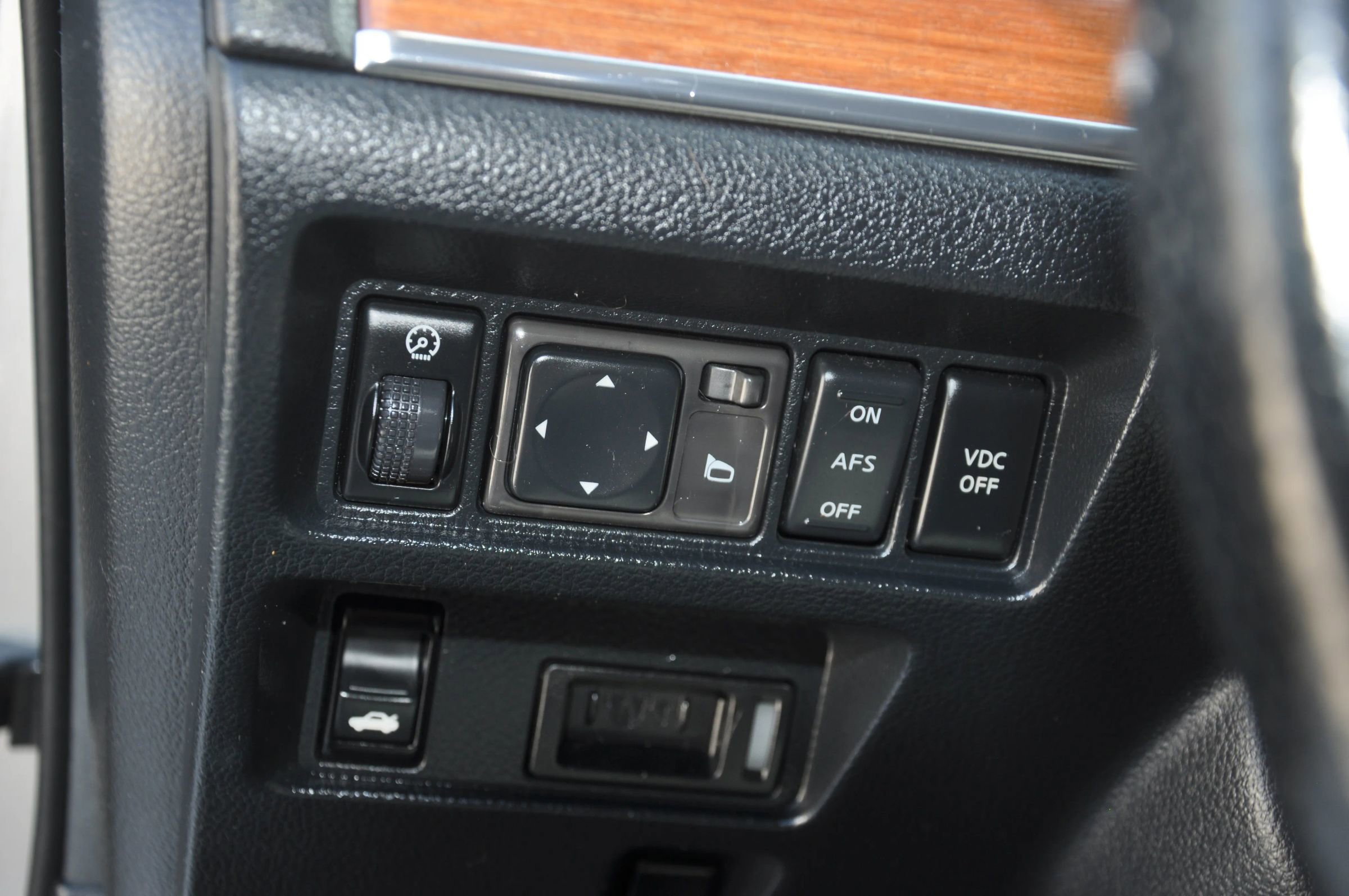 Used 2007 INFINITI M35 w/ Technology Pkg RWD image 38