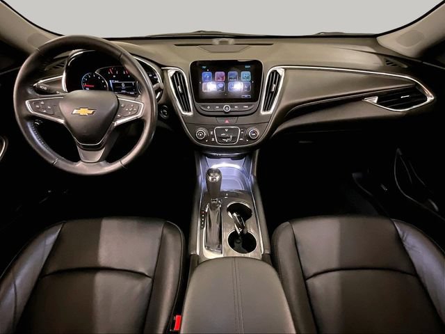 Used 2017 Chevrolet Malibu LT w/ Leather Package FWD image 14