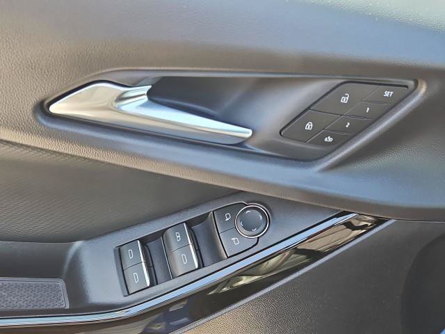 New 2027 Chevrolet Equinox RS w/ Safety and Technology Package AWD/4WD image 23