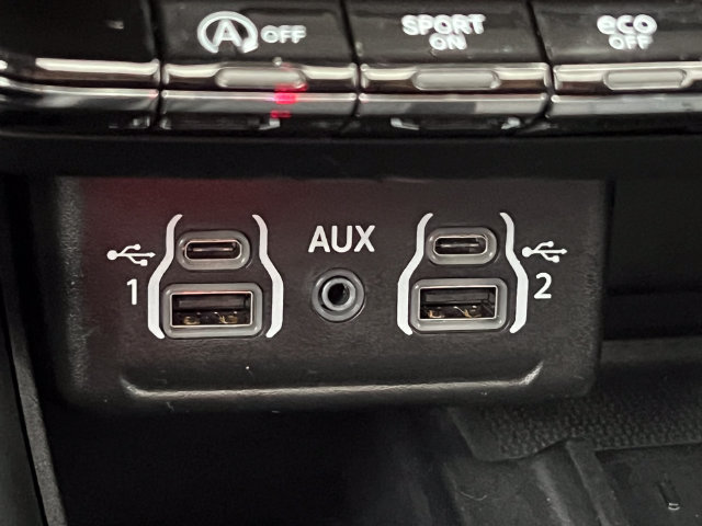 Used 2025 Dodge Durango GT AWD/4WD image 32