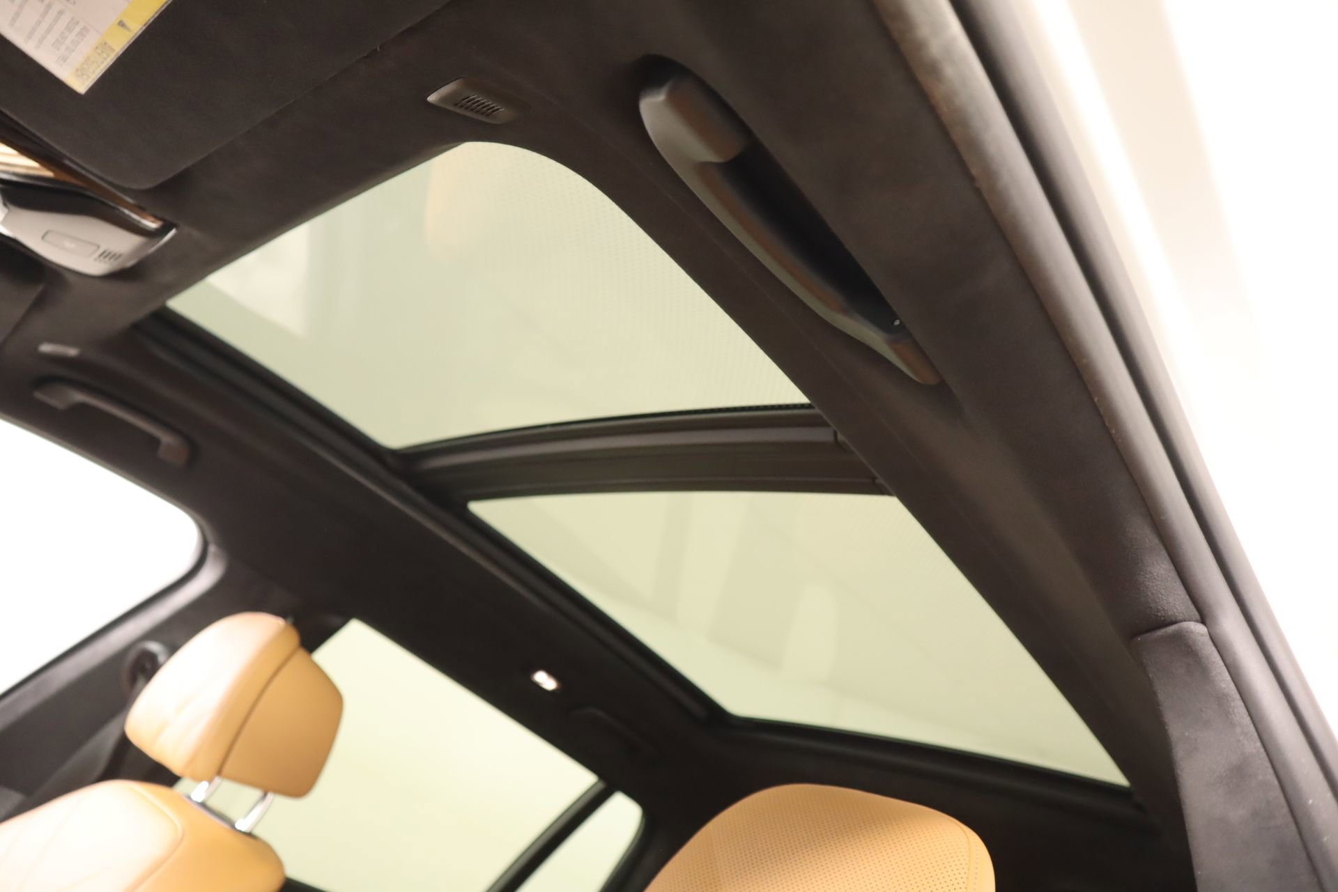 Used 2024 BMW X7 xDrive40i w/ Executive Package image 17