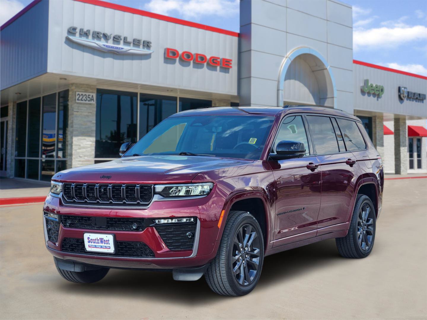 Used 2026 Jeep Grand Cherokee L Limited AWD/4WD image 2