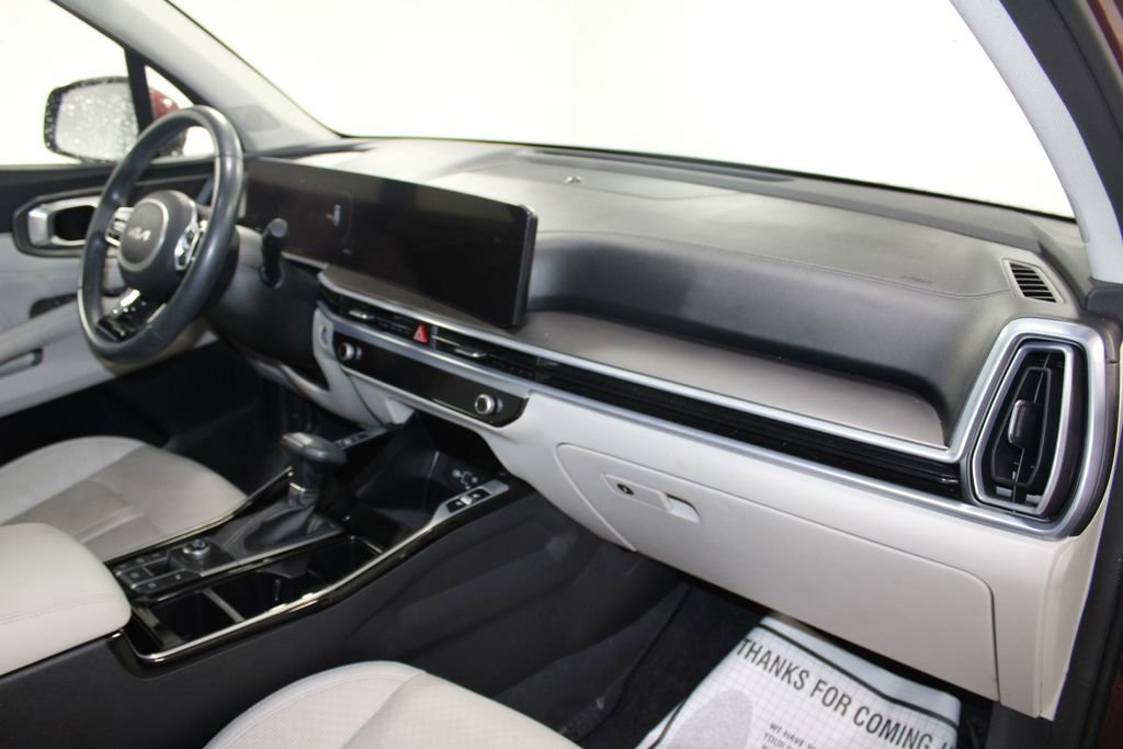 Used 2024 Kia Sorento SX image 29