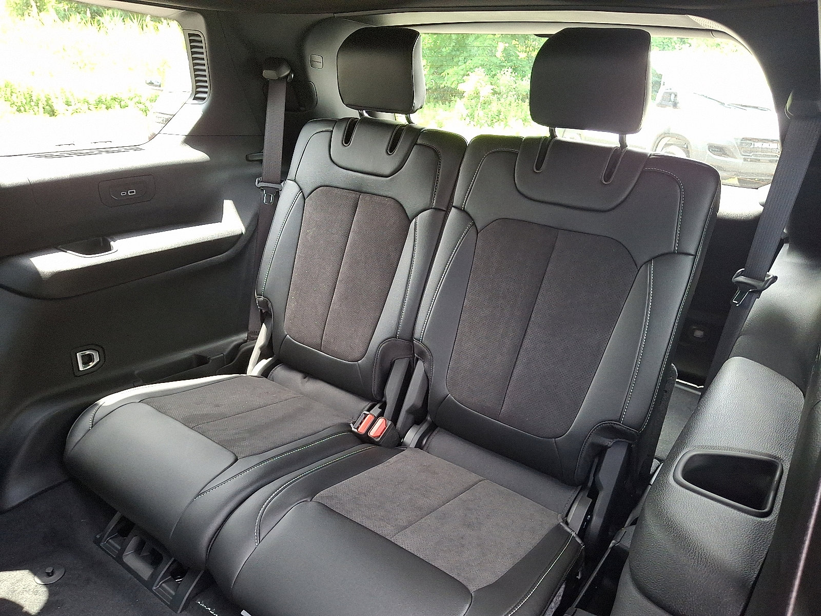 New 2025 Jeep Grand Cherokee L Altitude image 7