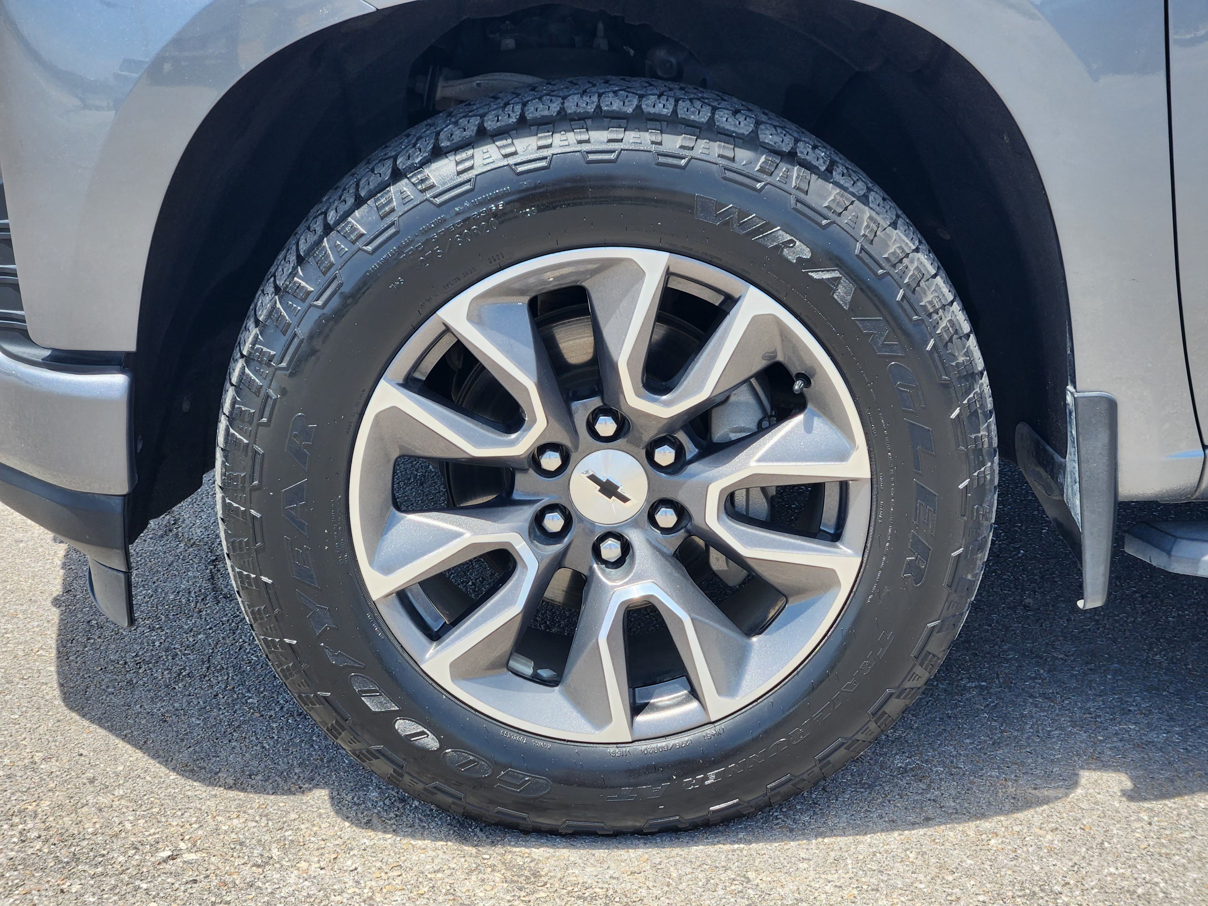 Used 2020 Chevrolet Silverado 1500 RST AWD/4WD image 10