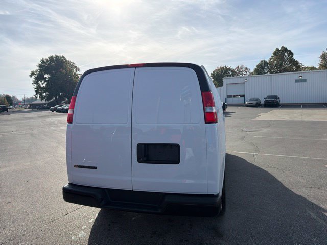 New 2027 Chevrolet Express 3500 Extended w/ Driver Convenience Package RWD image 7