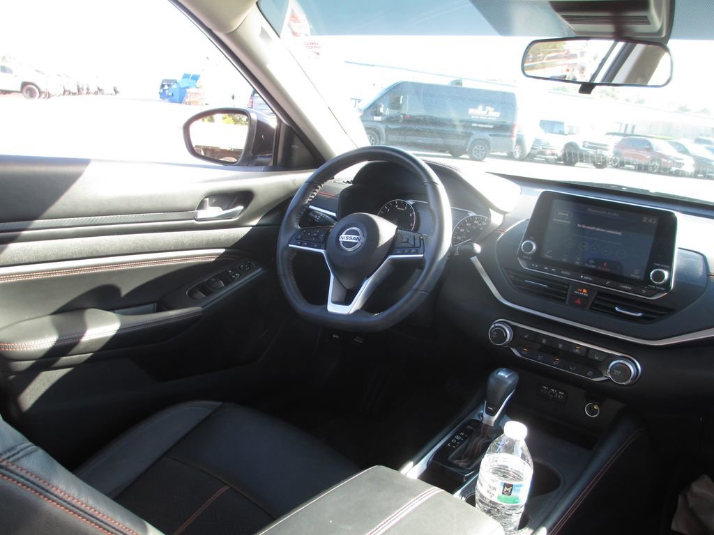 Used 2021 Nissan Altima 2.0 SR FWD image 21
