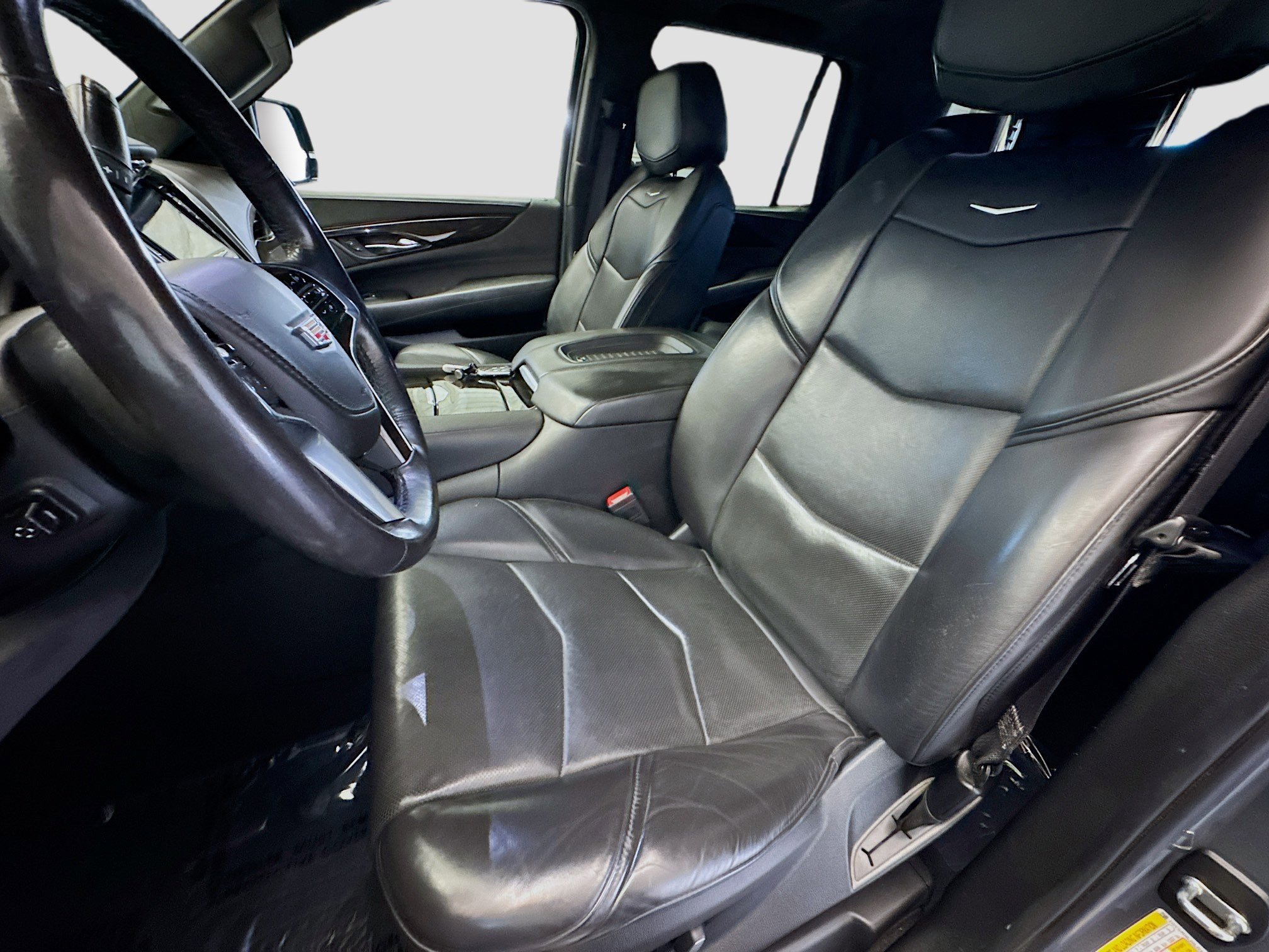 Used 2020 Cadillac Escalade Platinum image 11