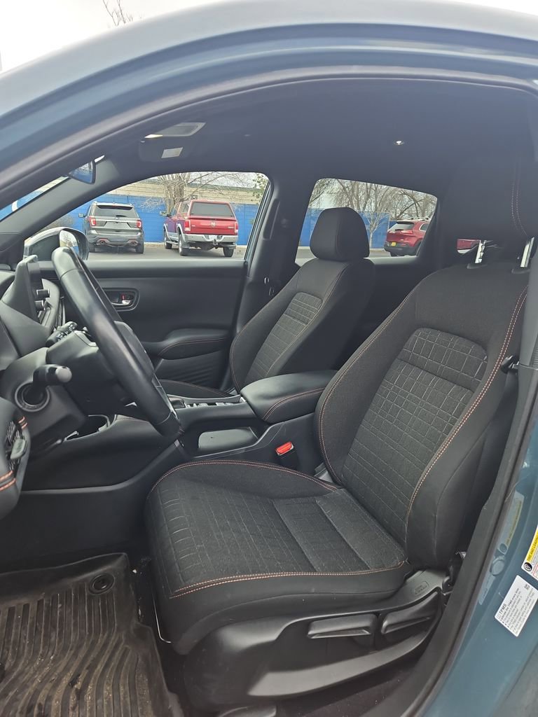 Used 2024 Honda HR-V Sport image 10