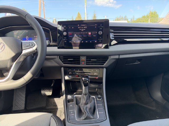 New 2027 Volkswagen Jetta SE FWD image 26
